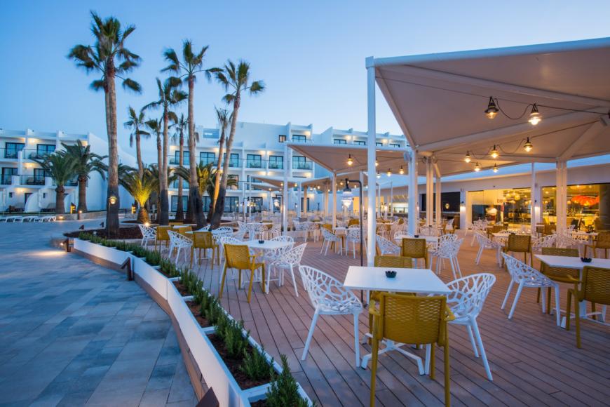 5 Sterne Hotel: Grand Palladium White Island Resort and Spa - Playa d'en Bossa, Ibiza (Balearen), Bild 6
