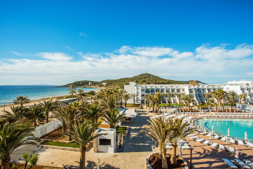5 Sterne Hotel: Grand Palladium White Island Resort and Spa - Playa d'en Bossa, Ibiza (Balearen)