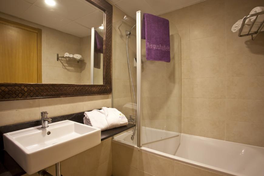 4 Sterne Familienhotel: Fergus Style Bahamas - Playa d'en Bossa, Ibiza (Balearen), Bild 5