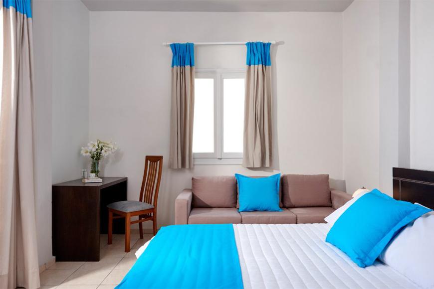 3 Sterne Hotel: Terra Blue - Kamari, Santorini, Bild 7