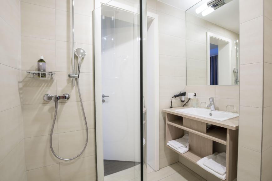 2 Sterne Hotel: Viva Hotel Lübeck - Lübeck, Schleswig-Holstein, Bild 8