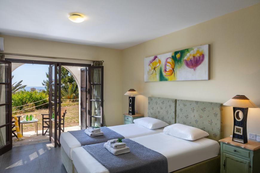 4 Sterne Hotel: Latchi Family Resort - Latchi, Paphos, Bild 4