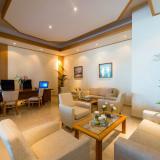 Constantinou Bros Athena Royal Beach Hotel – Adults Only, Bild 3