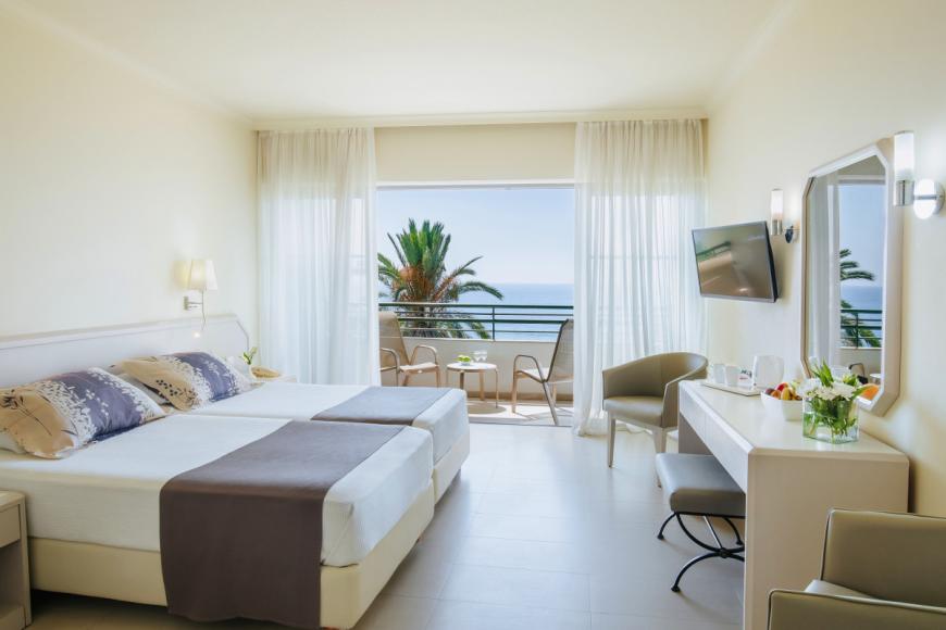 4 Sterne Familienhotel: Louis Imperial Beach - Paphos, Paphos, Bild 8