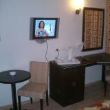 Livadhiotis City, Bild 4