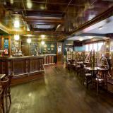 The Royal National Hotel, Bild 9