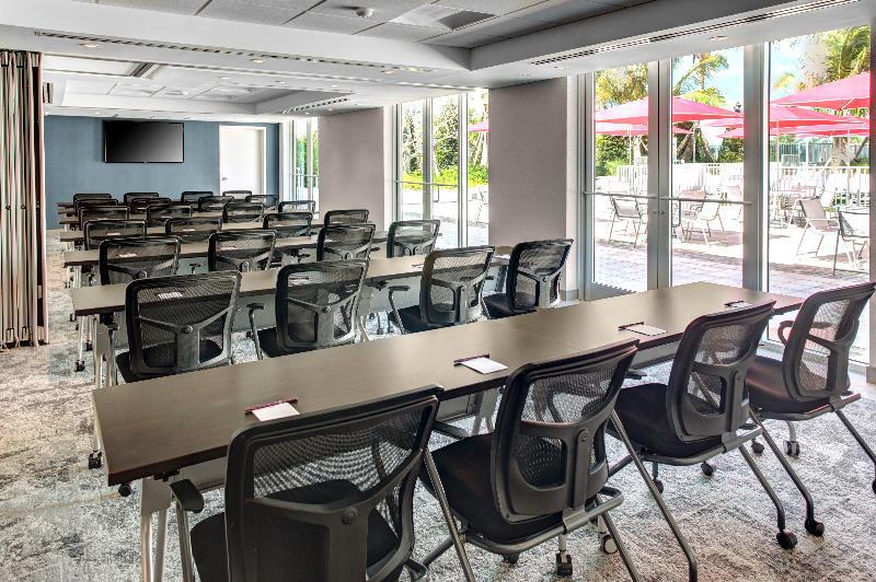 4 Sterne Hotel: Residence Inn by Marriott Miami Beach Surfside - Miami Beach, Florida, Bild 9