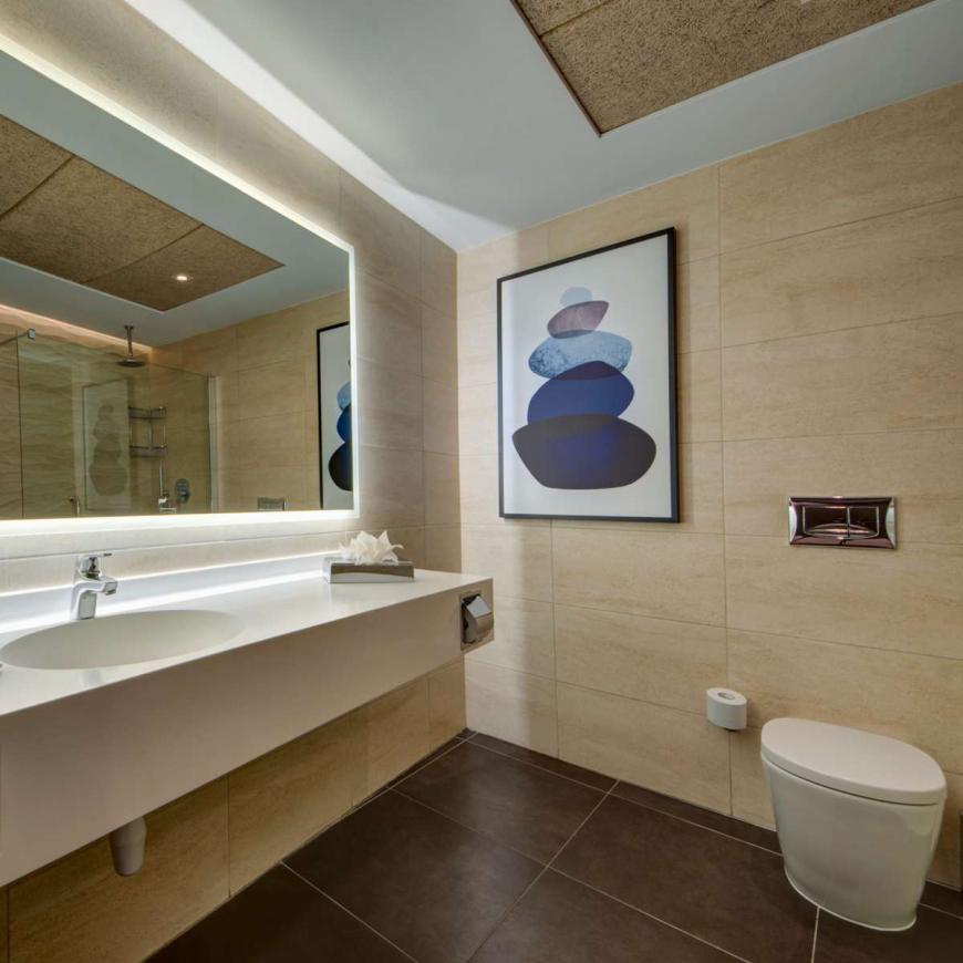 4 Sterne Familienhotel: DoubleTree by Hilton Malta (ex. Dolmen) - Qawra, Malta, Bild 8