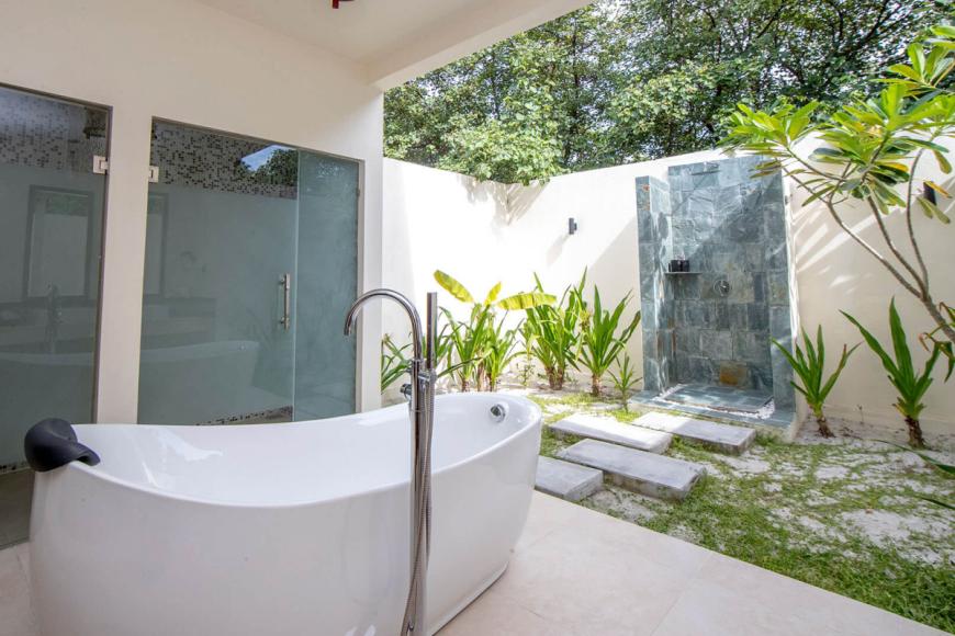 5 Sterne Hotel: Furaveri Island Resort & Spa - Raa Atoll, Raa & Baa Atoll, Bild 2