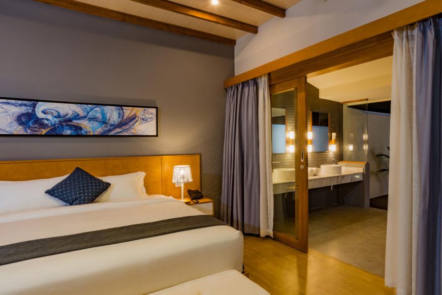 4 Sterne Hotel: Fiyavalhu Maldives - Mandhoo Island, Ari Atoll (Nord & Süd), Bild 9