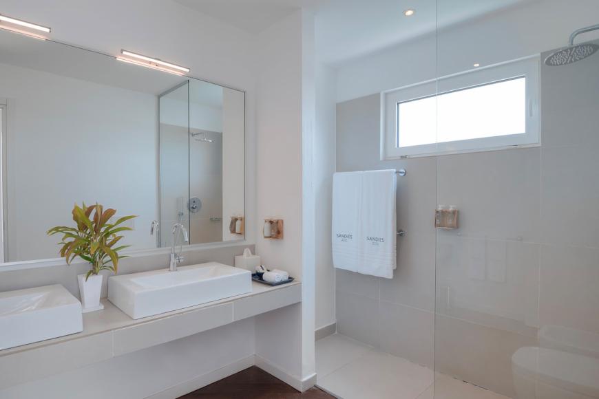 4 Sterne Hotel: Sandies Bathala Resort - Bathala, Ari Atoll (Nord & Süd), Bild 9