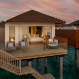 Avani+ Fares Maldives Resort, Bild 8