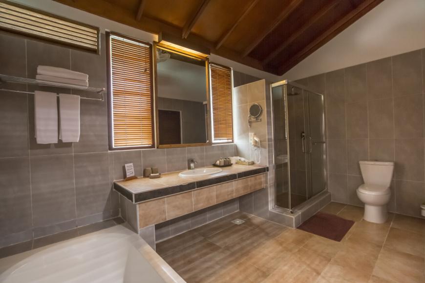 5 Sterne Hotel: NH Collection Maldives Reethi Resort - Baa Atoll, Raa & Baa Atoll, Bild 9