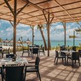 Crystals Beach Resort Belle Mare, a member of Radisson Individuals, Bild 4