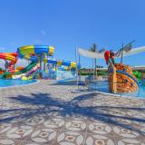 Crystals Beach Resort Belle Mare, a member of Radisson Individuals, Bild 10