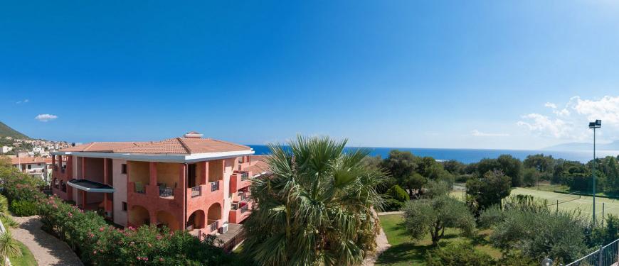 4 Sterne Hotel: I Ginepri Hotel - Cala Gonone, Sardinien