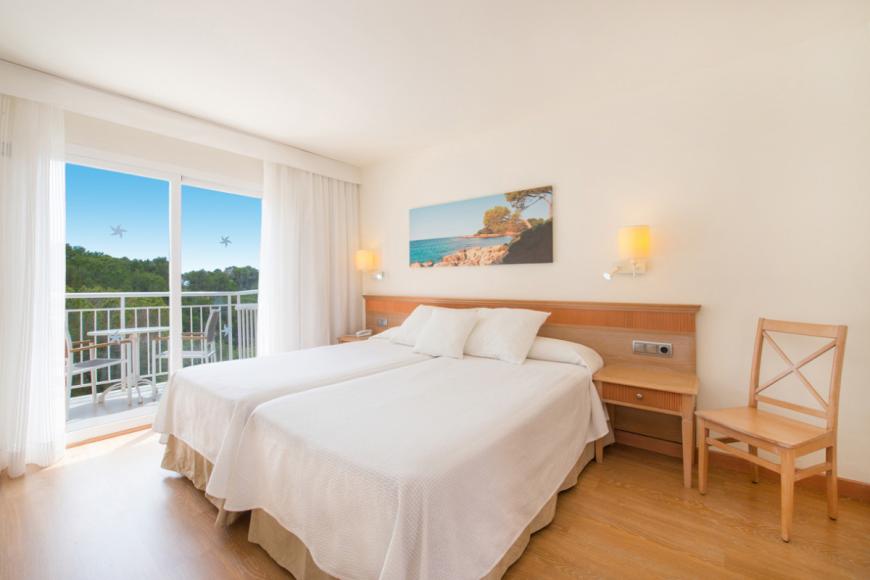 4 Sterne Familienhotel: Iberostar Waves Club Cala Barca - Porto Petro, Mallorca (Balearen), Bild 5