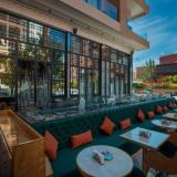 Stars Hotel, Bild 2