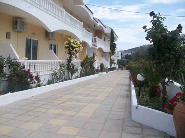 2 Sterne Hotel: Varelis - Archangelos, Rhodos, Bild 2