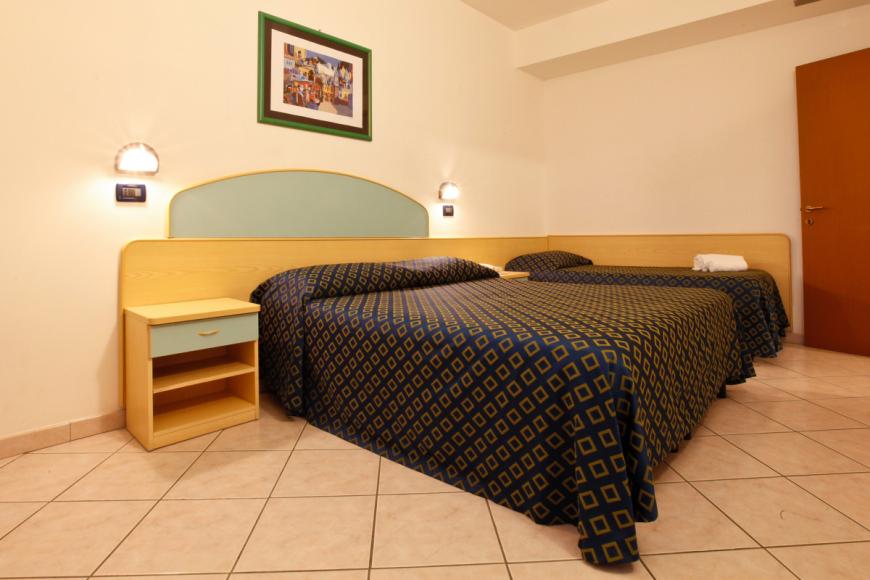 3 Sterne Familienhotel: Grand Hotel Azzurra - Lido Adriano, Emilia-Romagna, Bild 4