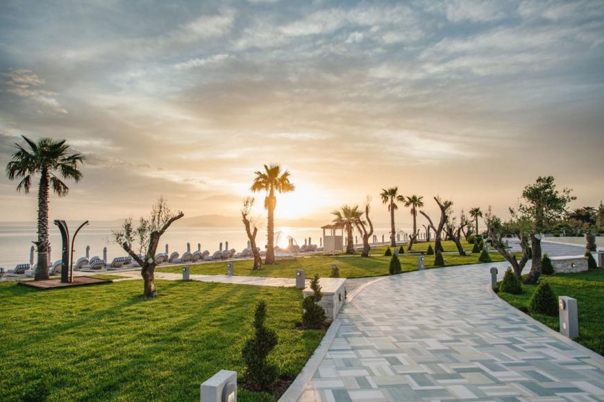 4 Sterne Hotel: Blue Carpet Luxury Suites - Pefkohori, Chalkidiki, Bild 9