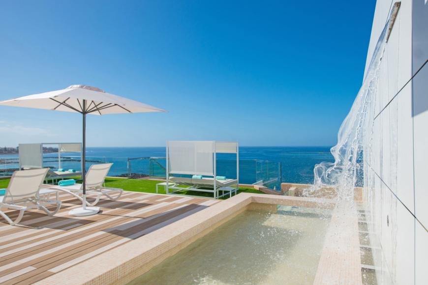 4 Sterne Familienhotel: Iberostar Waves Bouganville Playa - Playa de las Americas, Teneriffa (Kanaren), Bild 2