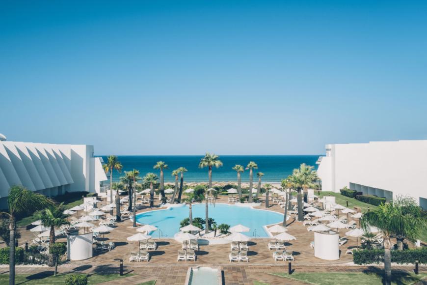 4 Sterne Familienhotel: Iberostar Waves Royal Andalus - Novo Sancti Petri, Costa de la Luz (Andalusien)