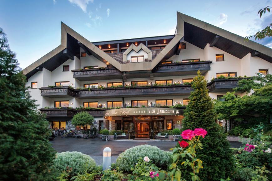 4 Sterne Hotel: Vier Jahreszeiten - Schlanders, Südtirol