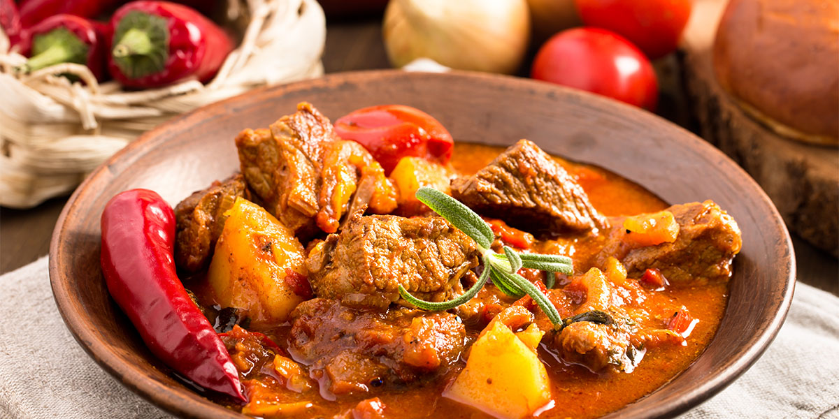 Traditionelles Essen in Ungarn: Gulasch