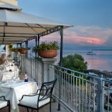 Gabbiano Azzurro, Restaurant