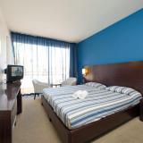 Napa Plaza - Adults Only, Bild 6