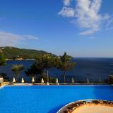 Akrotiri Beach, Pool