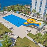 Le Bleu Hotel & Resort, Pool
