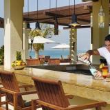 Hilton Ras Al Khaimah Resort & Spa, Bar