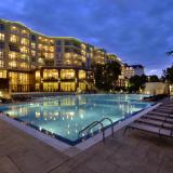 Golden Line, Pool