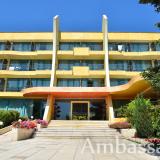 Ambassador, Bild 10