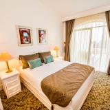 The Olive Tree, Bild 7