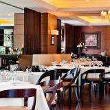 Hilton Dubai Jumeirah Resort, Restaurant