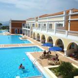 Porto Bello Royal, Pool
