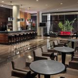 H10 Marina, Bar