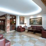 THB Mirador, Lobby