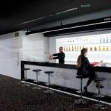 Barcelo Sants, Bar