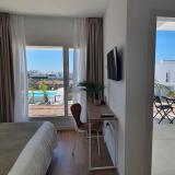 Serena Holiday Homes by LIVVO, Bild 5