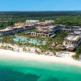 Adults Only Club at Lopesan Costa Bávaro Resort, Bild 1