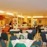Nerja Club, Restaurant