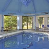 Globales Reina Cristina, Hallenbad