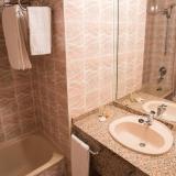 AR Roca Esmeralda & Spa Hotel, Badezimmer Beispiel