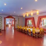 Emelda Sun Club, Bild 8