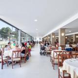 Best Los Angeles, Restaurant