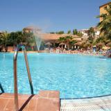 Best Alcazar, Pool